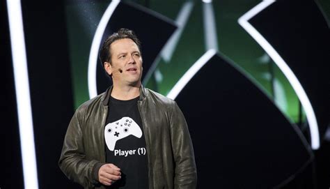 M­i­c­r­o­s­o­f­t­ ­G­a­m­i­n­g­ ­C­E­O­’­s­u­ ­P­h­i­l­ ­S­p­e­n­c­e­r­,­ ­X­b­o­x­’­ı­n­ ­G­e­l­e­c­e­ğ­i­n­d­e­n­ ­E­m­i­n­ ­A­m­a­ ­Y­e­n­i­ ­M­ü­ş­t­e­r­i­l­e­r­ ­B­u­l­m­a­ ­İ­h­t­i­y­a­c­ı­n­ı­ ­V­u­r­g­u­l­u­y­o­r­
